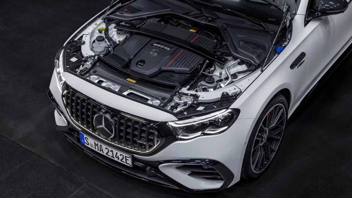 Mercedes-Benz Classe E AMG 53 hybrid Premium Plus 4matic+ auto (16)