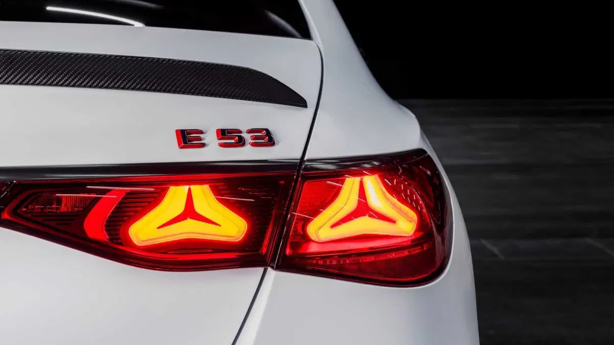Mercedes-Benz Classe E AMG 53 hybrid Advanced Plus 4matic+ auto (15)