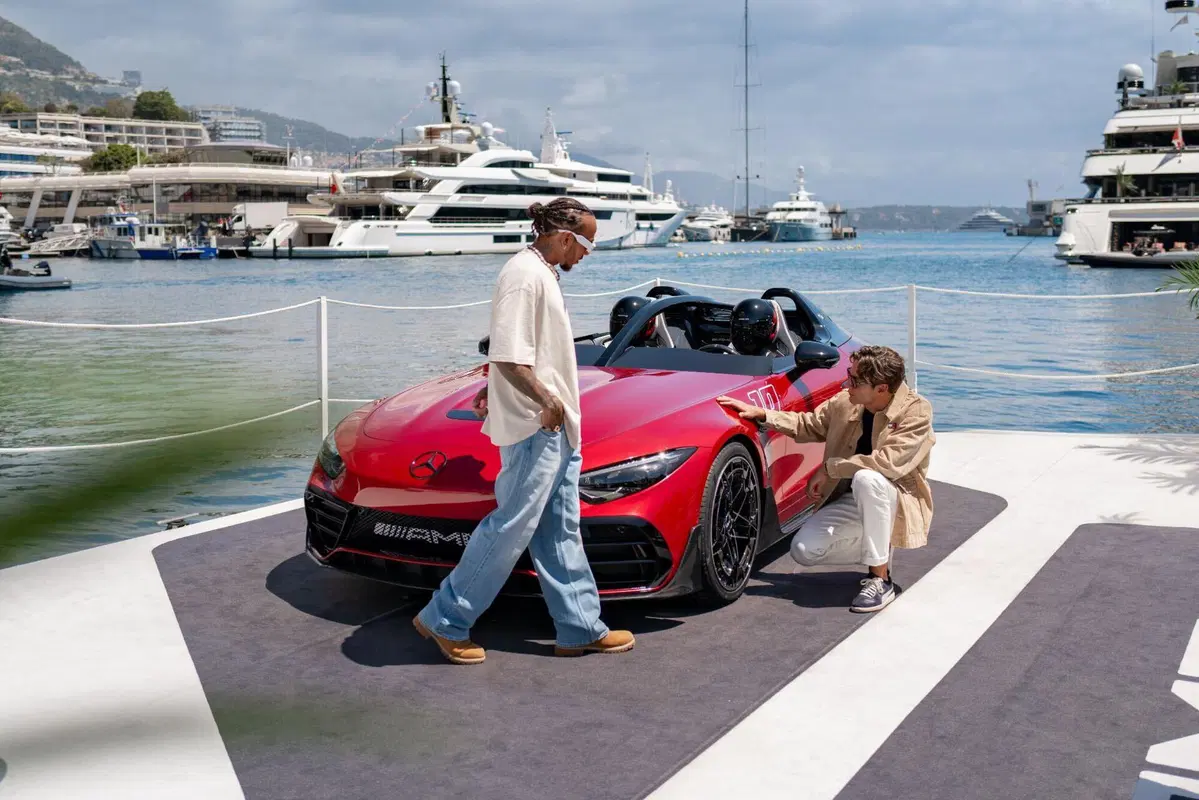Mercedes AMG PureSpeed, la concept di ispirazione F1 debutta a Monaco (10)
