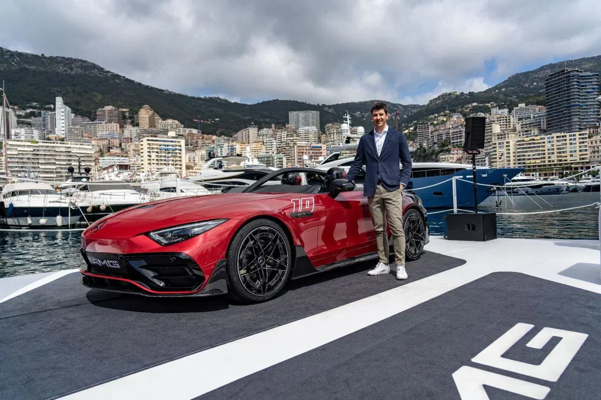Mercedes AMG PureSpeed, la concept di ispirazione F1 debutta a Monaco (13)