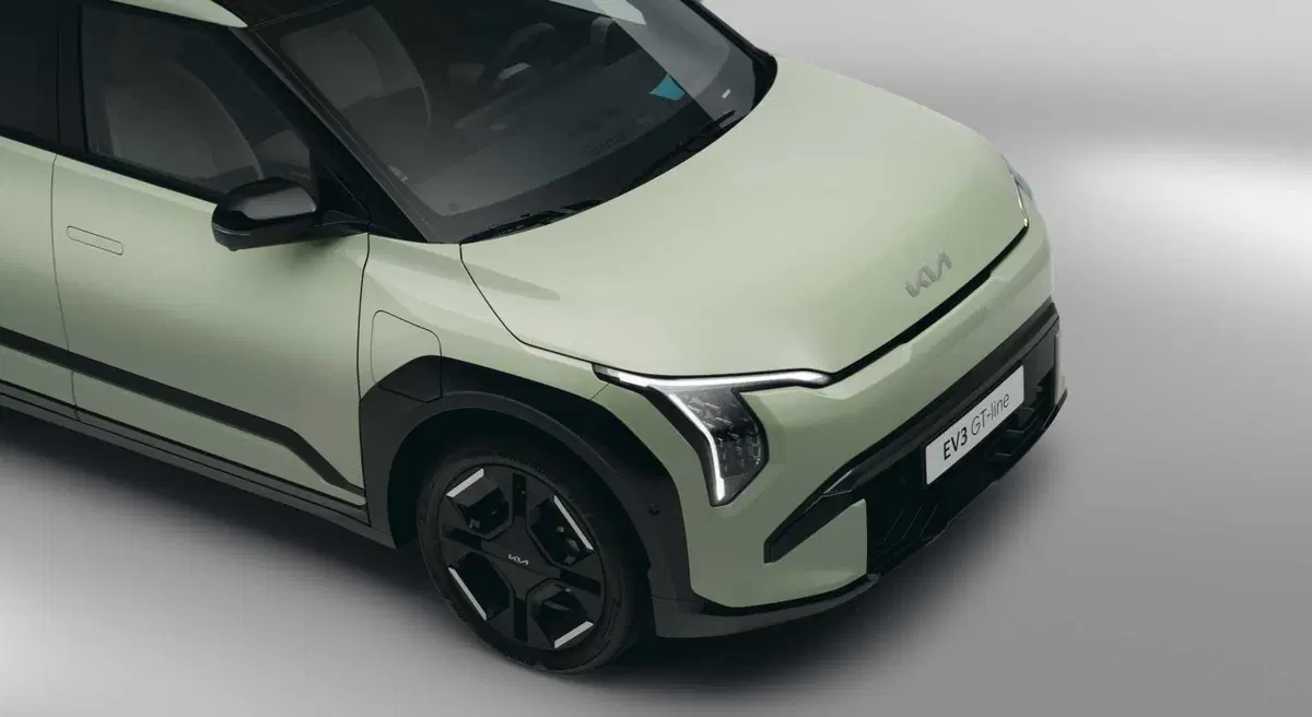 Kia EV3: il nuovo B-Suv elettrico "democratico", caratteristiche e scheda tecnica (7)