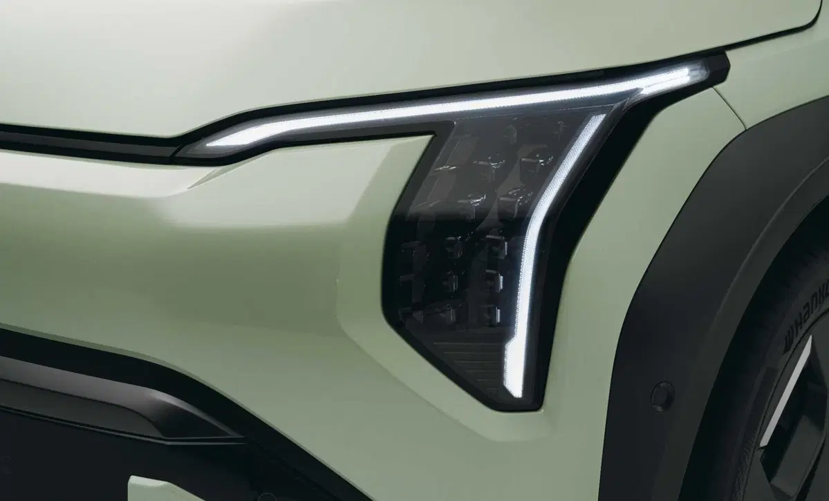 Kia EV3: il nuovo B-Suv elettrico "democratico", caratteristiche e scheda tecnica (6)