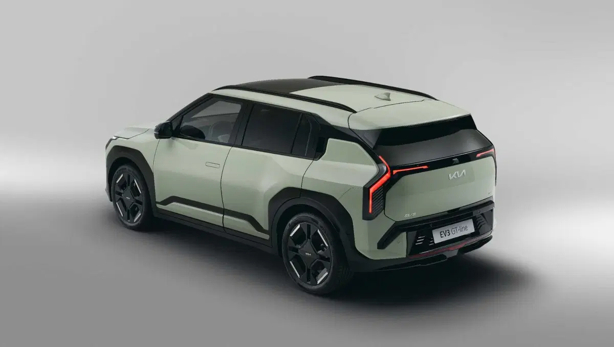 Kia EV3: il nuovo B-Suv elettrico "democratico", caratteristiche e scheda tecnica (11)