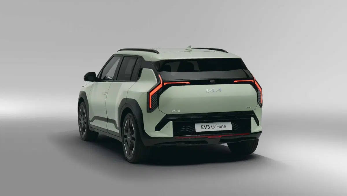 Kia EV3: il nuovo B-Suv elettrico "democratico", caratteristiche e scheda tecnica (12)