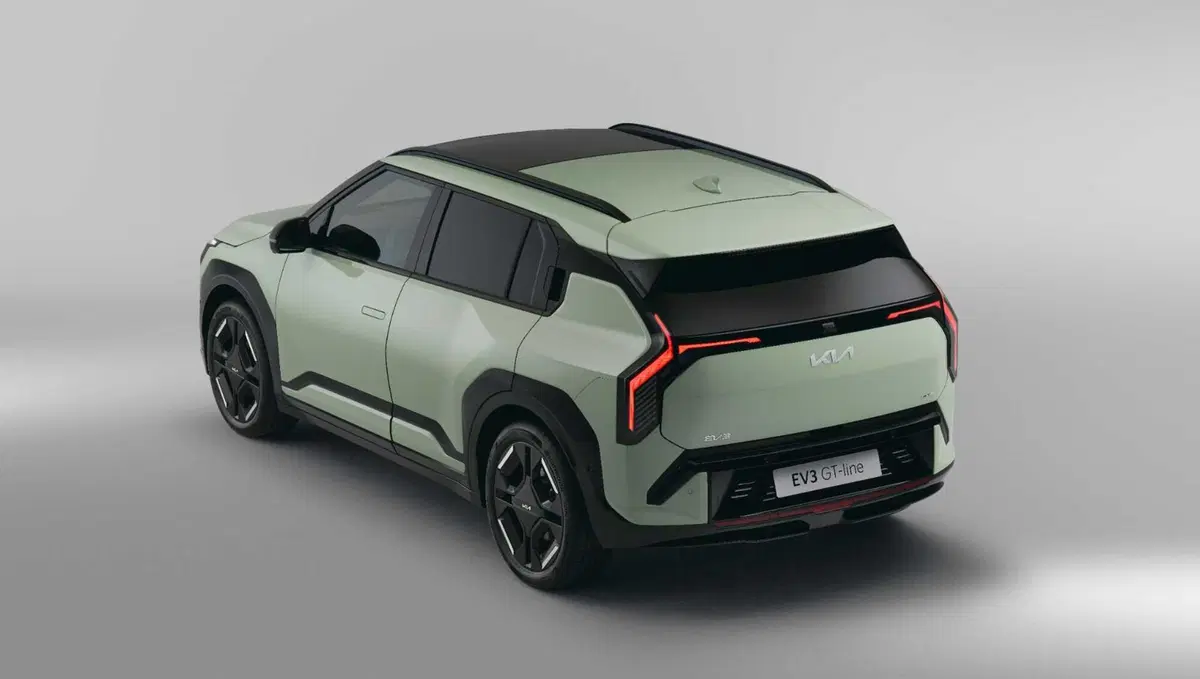Kia EV3: il nuovo B-Suv elettrico "democratico", caratteristiche e scheda tecnica (19)