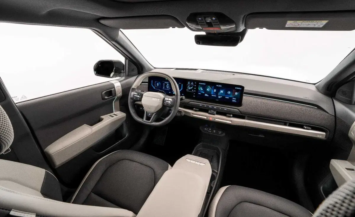 Kia EV3: il nuovo B-Suv elettrico "democratico", caratteristiche e scheda tecnica (25)
