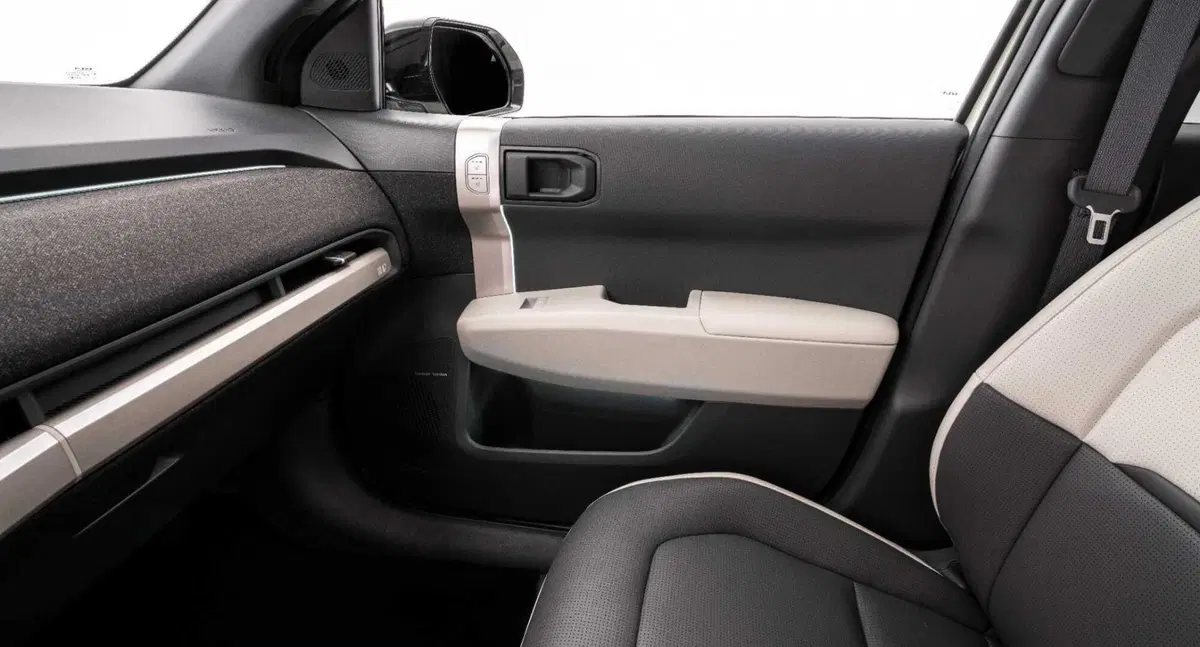 Kia EV3: il nuovo B-Suv elettrico "democratico", caratteristiche e scheda tecnica (27)