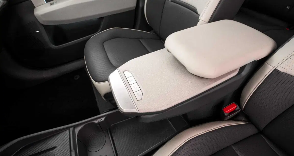 Kia EV3: il nuovo B-Suv elettrico "democratico", caratteristiche e scheda tecnica (32)