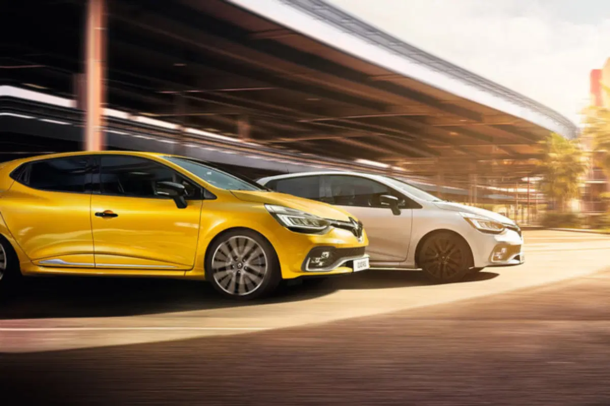 Renault Clio R.S restyling: ecco le novità della hatchback "pepata" (3)