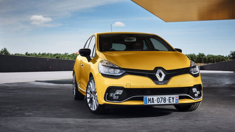 Renault Clio R.S restyling: ecco le novit&agrave; della hatchback &quot;pepata&quot;