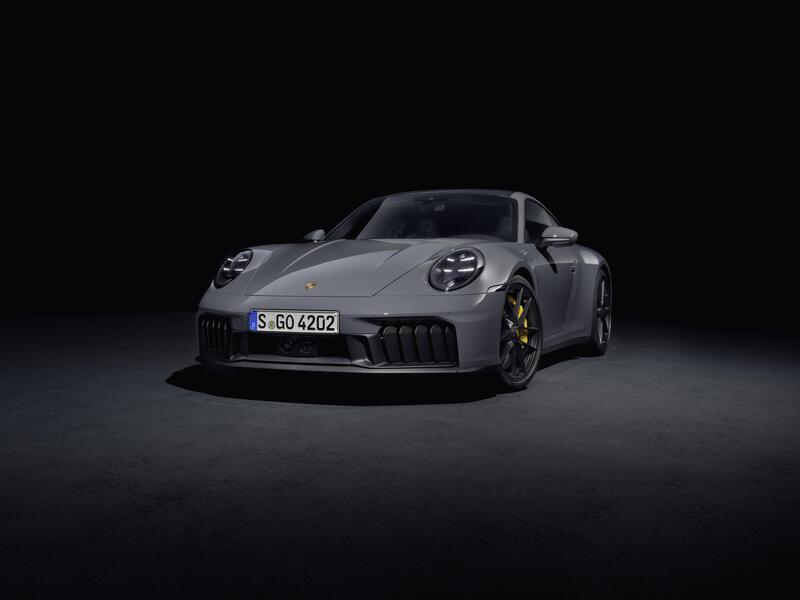 La nuova Porsche 911 Carrera GTS ibrida