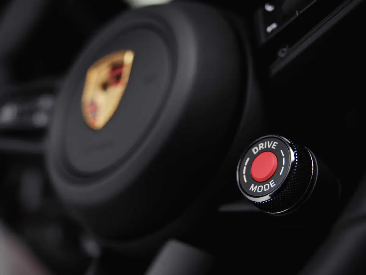 Porsche 911 ecco l'IBRIDA. Come è fatta la nuova GTS e come cambia la base