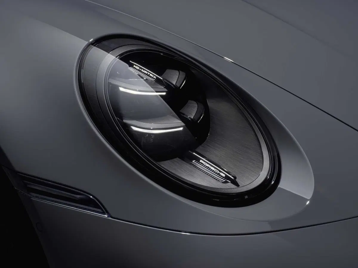 Porsche 911 ecco l'IBRIDA. Come è fatta la nuova GTS e come cambia la base (9)