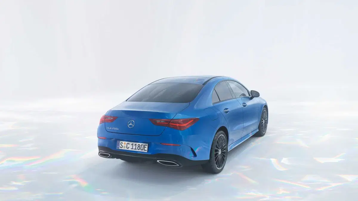 Mercedes-Benz CLA 220 Automatic 4Matic Business (3)