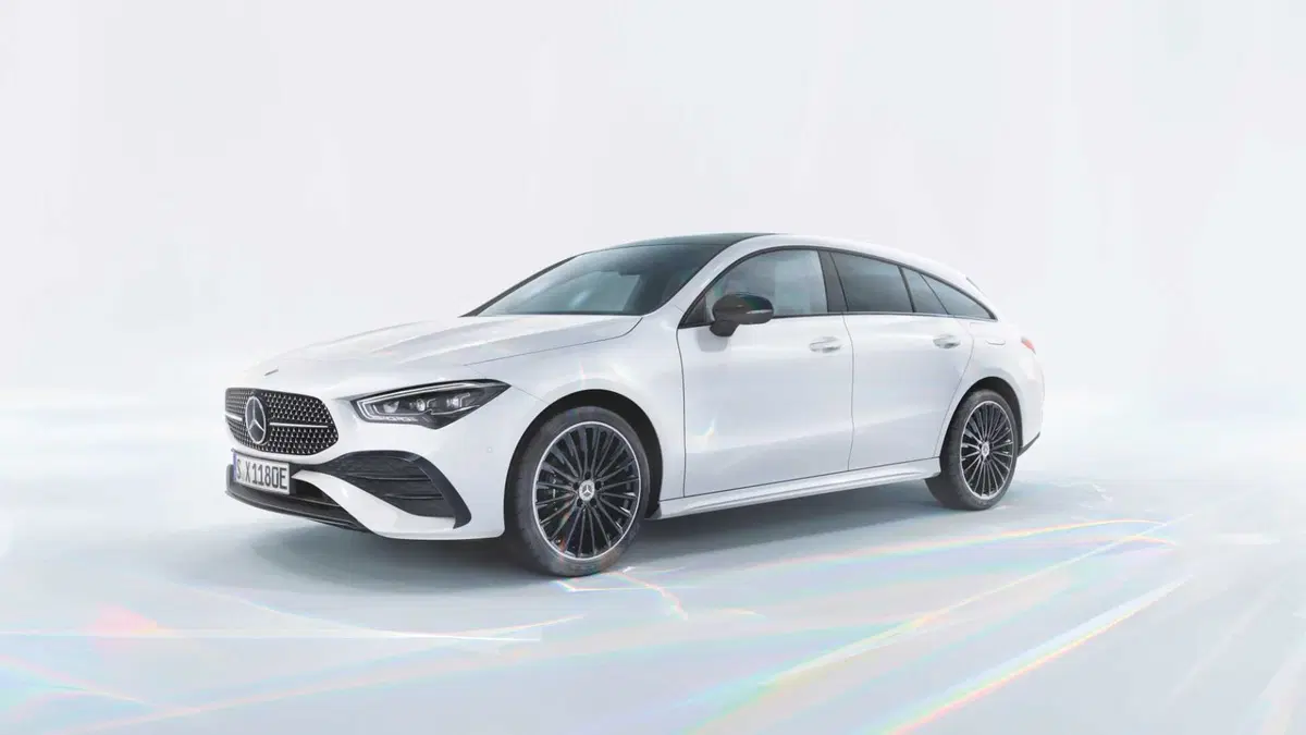 Mercedes-Benz CLA Shooting Brake 200 Shooting Brake Executive (4)