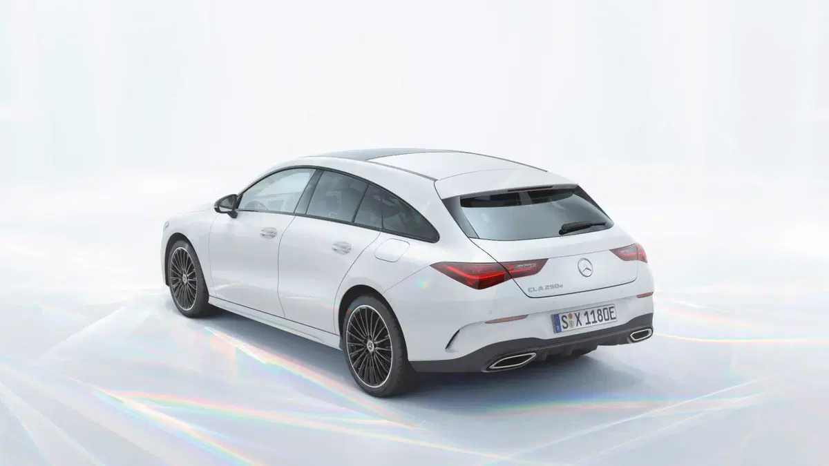Mercedes-Benz CLA Shooting Brake 200 Shooting Brake Executive (3)