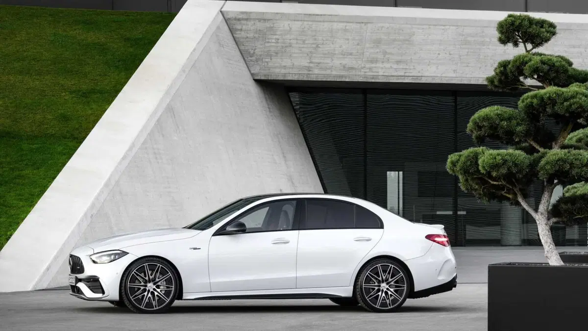 Mercedes-Benz Classe C AMG 43 mhev Premium Plus 4matic 422cv auto (4)