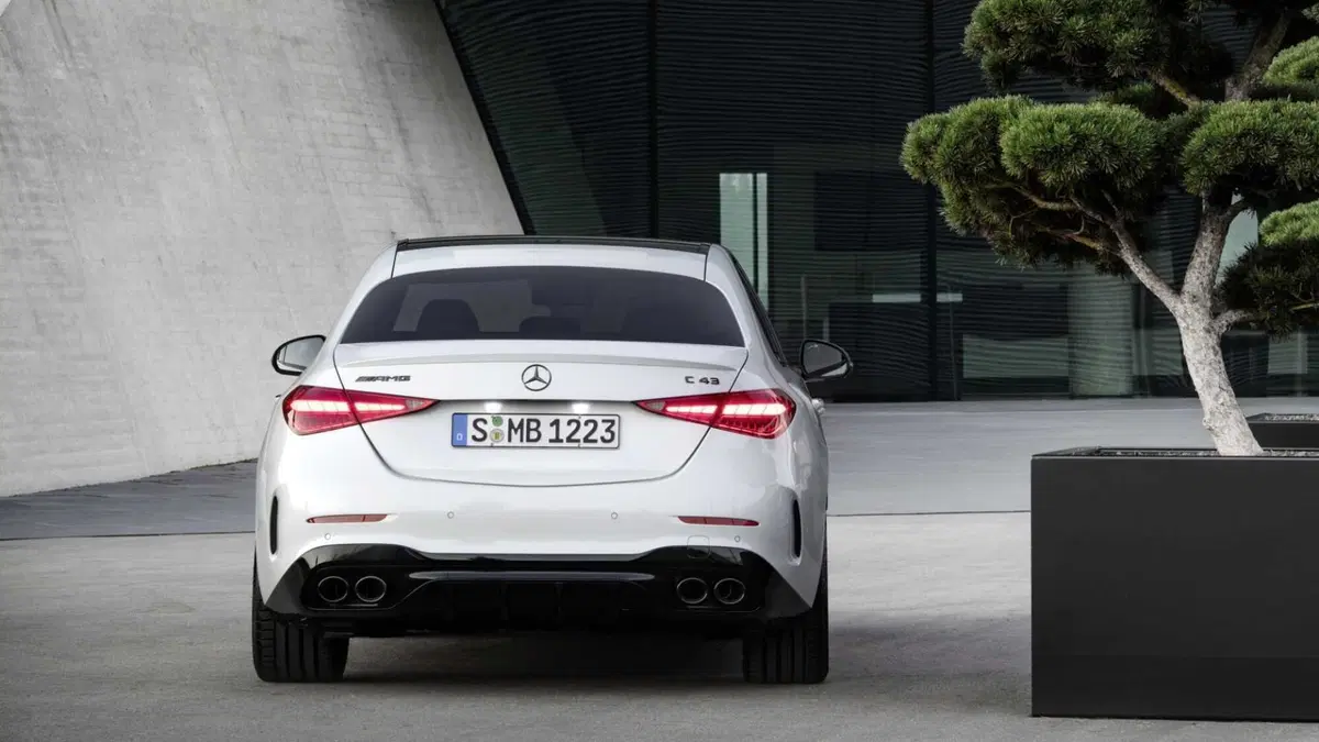 Mercedes-Benz Classe C AMG 43 mhev Premium Plus 4matic 422cv auto (6)