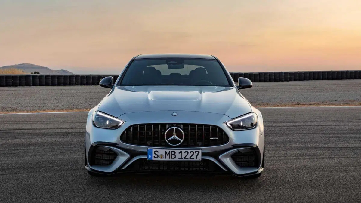 Mercedes-Benz Classe C AMG 63 S e performance Premium Plus Extra auto (2)
