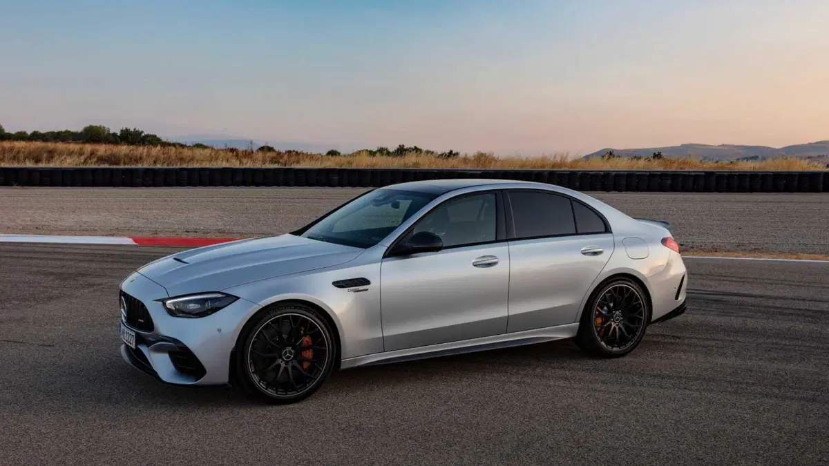 Mercedes-Benz Classe C AMG 63 S e performance Premium Plus Extra auto (3)
