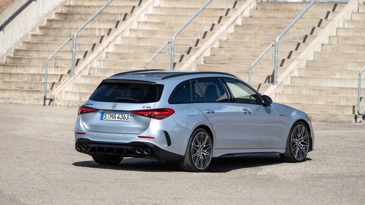 Mercedes-Benz Classe C Station Wagon AMG 43 mhev Premium Plus 4matic 422cv auto (2)