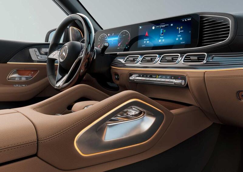 Mercedes-Benz GLS (2023-->>) (6)