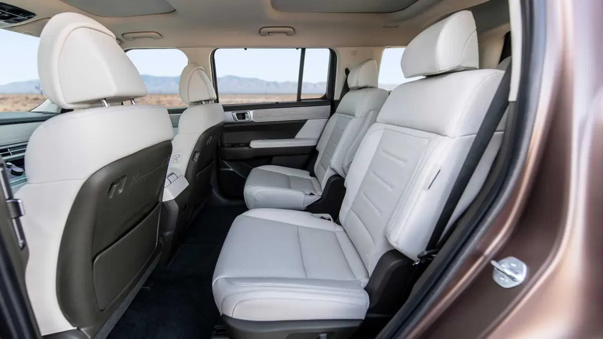 Hyundai Santa Fe 1.6 t-gdi phev XClass Calligraphy Pack 4wd 288cv at 7p.ti (11)