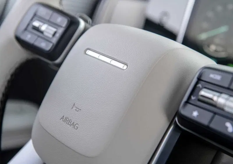 Hyundai Santa Fe (2024-->>) (19)