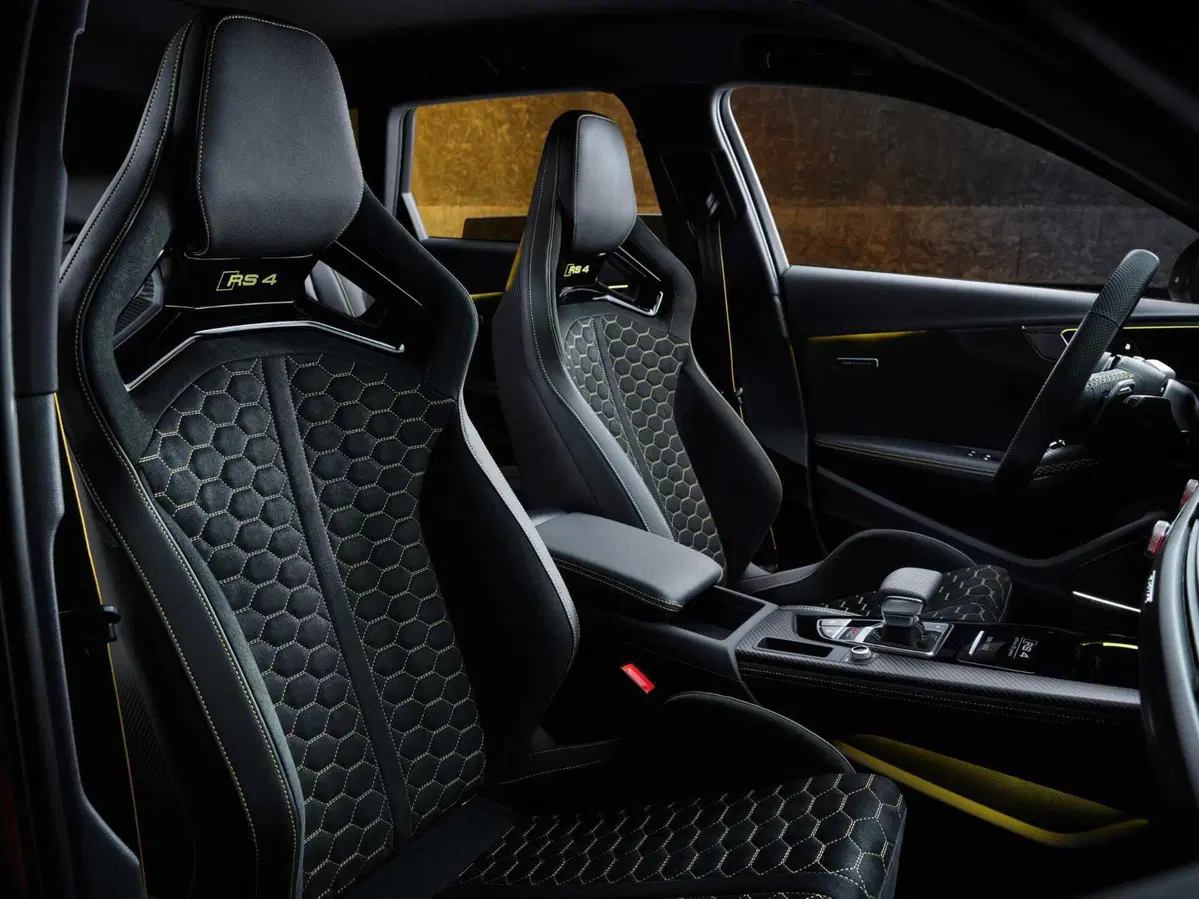 Audi RS4 Avant: l'edizione speciale limitata per i 25 anni ha un prezzo tosto (6)