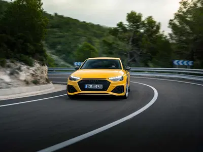 Audi RS4 Avant: l'edizione speciale limitata per i 25 anni ha un prezzo tosto