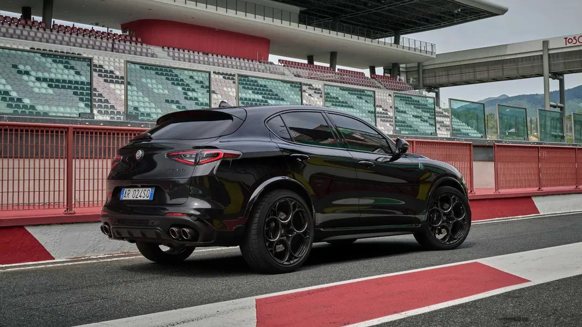 Alfa Romeo Stelvio 2.9 V6 Quadrifoglio Super Sport Q4 520cv auto (3)
