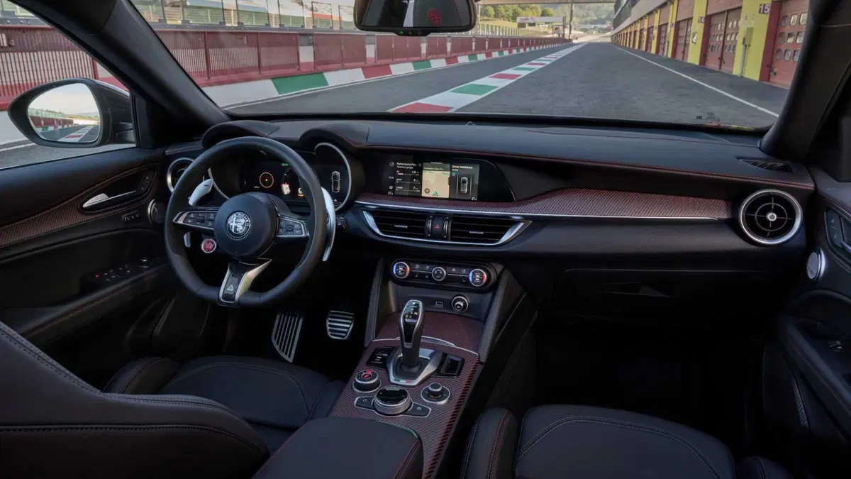 Alfa Romeo Stelvio 2.9 V6 Quadrifoglio Super Sport Q4 520cv auto (5)