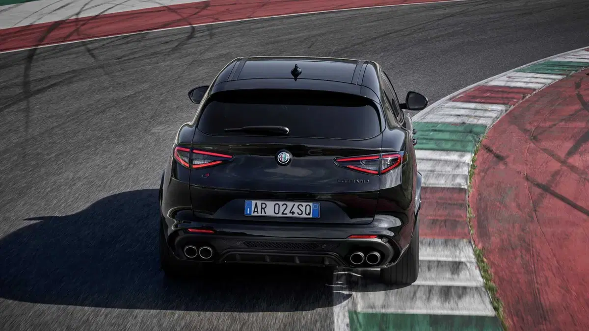 Alfa Romeo Stelvio 2.9 V6 Quadrifoglio Super Sport Q4 520cv auto (4)