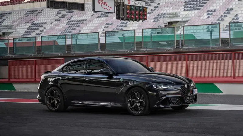 Alfa Romeo Giulia 2.9 V6 Quadrifoglio Super Sport 520cv auto
