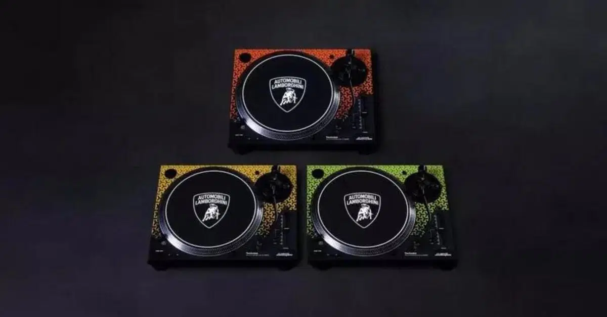 Lamborghini: dalla Miura alla Revuelto, il sound dei V12 &egrave; sul vinile