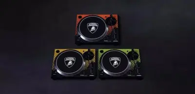 Lamborghini: dalla Miura alla Revuelto, il sound dei V12 &egrave; sul vinile