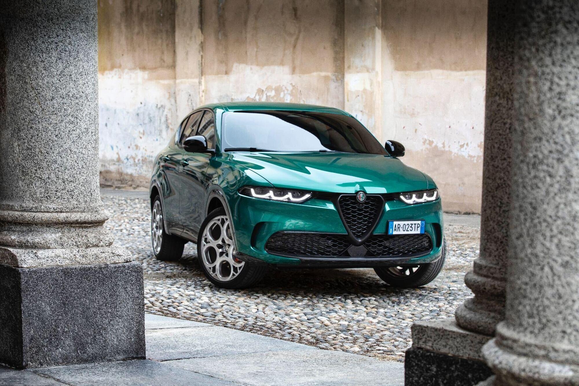 Alfa Romeo Tonale e Junior: sono buone con i nuovi incentivi auto 2024, ecco i prezzi