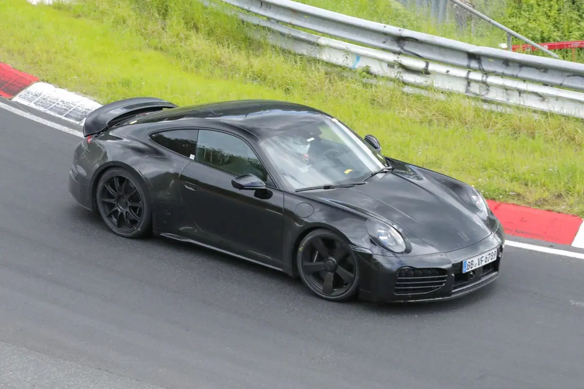 Porsche 911 Turbo: le foto spia svelano la nuova Touring  (9)