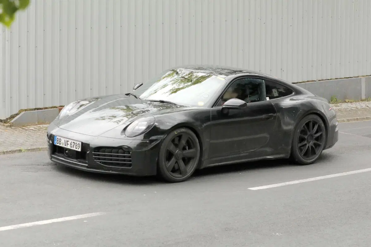Porsche 911 Turbo: le foto spia svelano la nuova Touring  (10)