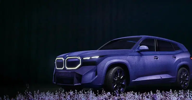 Non sar&agrave; un po' eccessiva la BMW XM Mystique Allure di Naomi Campbell? 