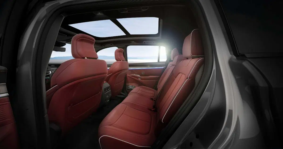 Jeep Wagoneer S: questa è una TOP JEEP elettrica che sfida Tesla (56)