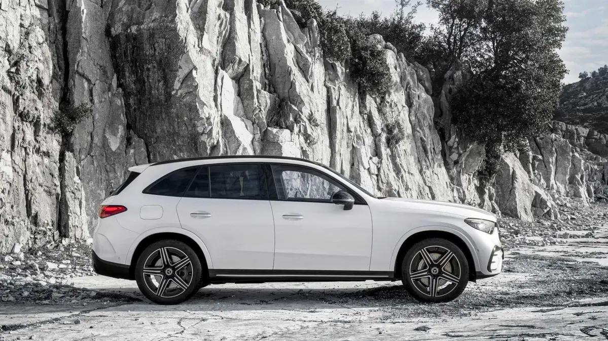 Mercedes-Benz GLC SUV (2022-->>) (6)