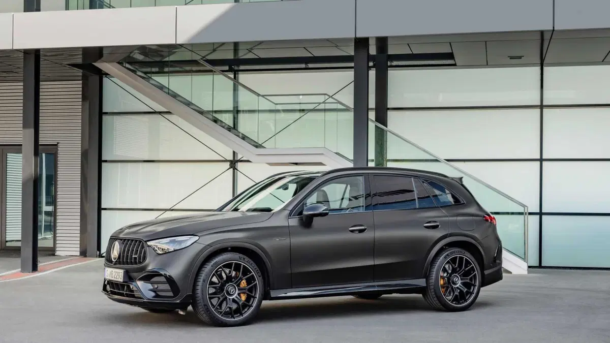 Mercedes-Benz GLC SUV AMG 63 S e performance AMG Line Premium Plus Edition 1 auto (2)