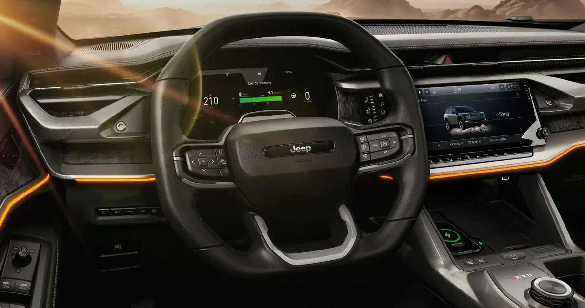Jeep Wagoneer S: arriva anche la Trailhawk, con il volante speciale per l'off road  (6)