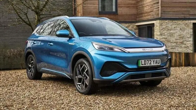 Dazi sulle auto cinesi? Se ne parla dopo le elezioni (e i tedeschi non sono d'accordo) 