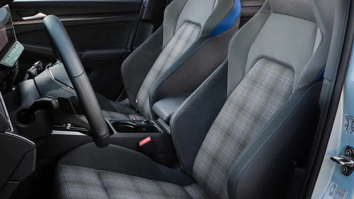 Volkswagen Golf 1.5 tsi ehybrid GTE 272cv dsg (8)