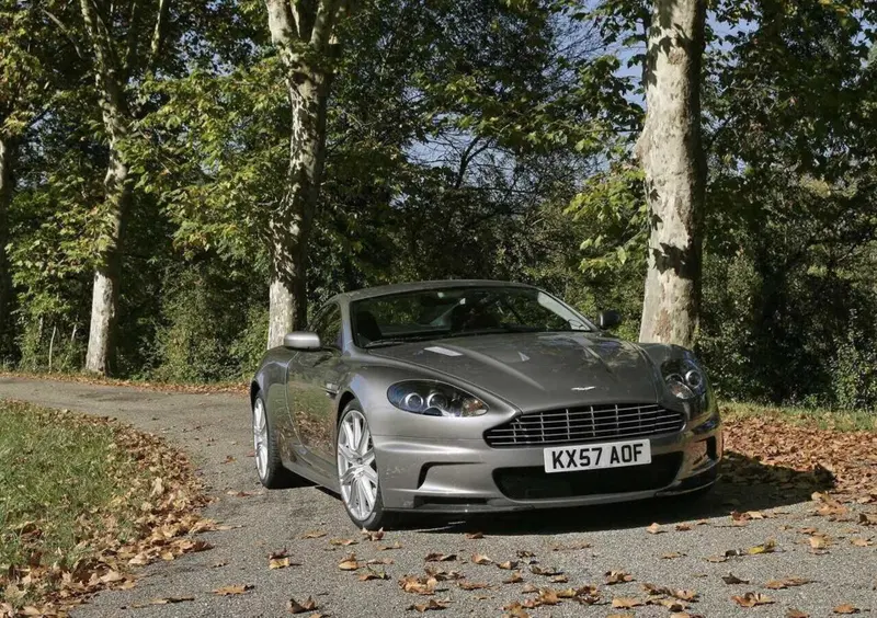 Aston Martin DBS Superleggera Coupé (2008-23) (2)