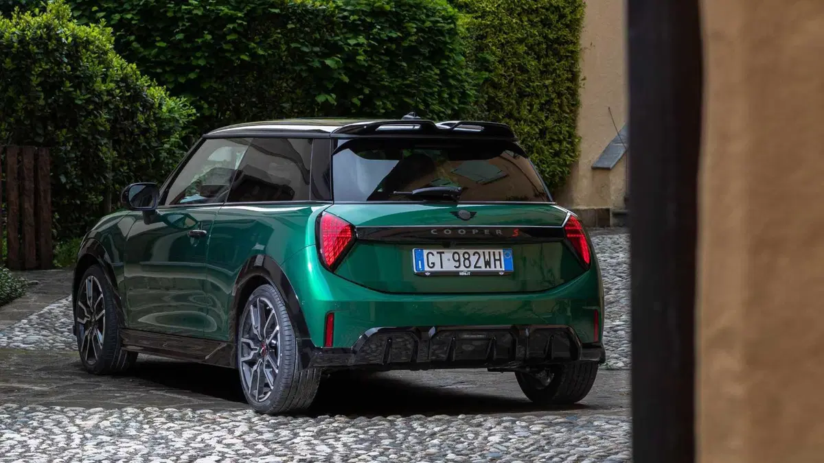 MINI Mini 3p 2.0 S JCW auto (4)