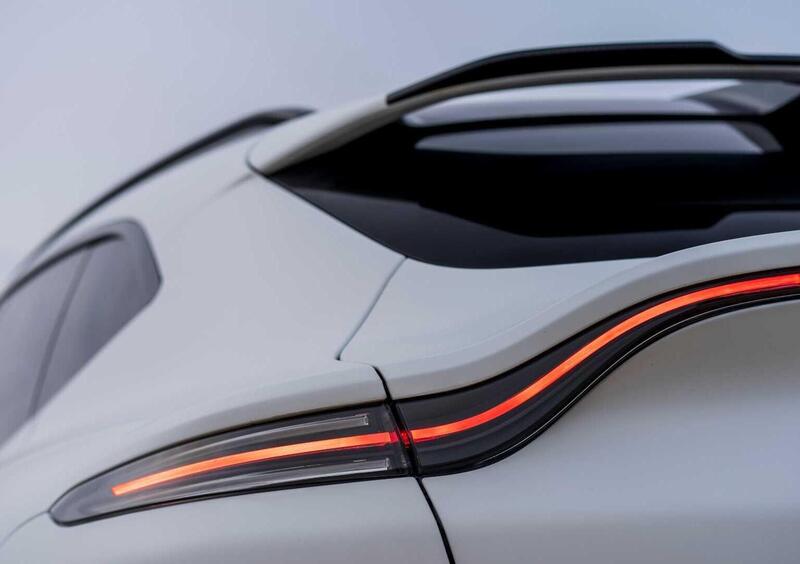 Aston Martin DBX707 (12)