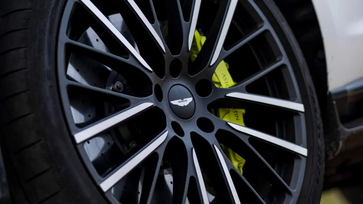Aston Martin DBX707 (2022-->>) (13)